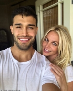 Britney Spears declares her love for boyfriend Sam Asghari with some