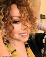 Mariah Carey looks gorgeous in latest post while posing with her daughter Monroe Cannon