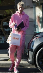 Machine Gun Kelly serves Pepto Bismol vibes in head-to-toe pink