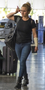 Hayden Panettiere sports painful-looking bandage on arm