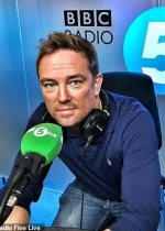 Ex Sky Sports presenter Simon Thomas reveals he is in the