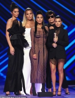 Kim Kardashian dedicates family's People's Choice Award win to 'first responders' after being