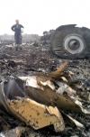 Five countries sign memorandum to investigate MH17 crash